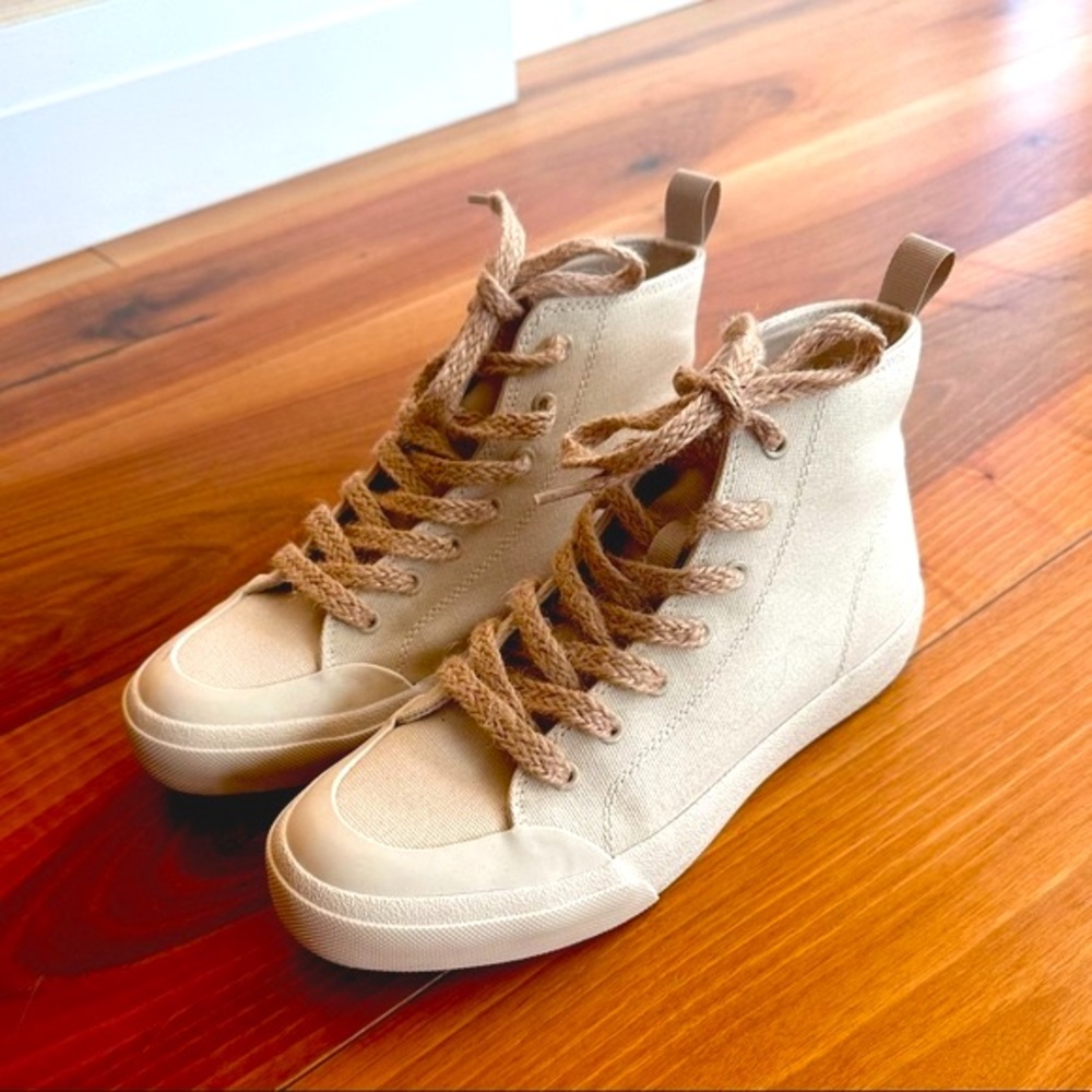 LIKE NEW Off-White Dolce Vita-CLEAR High-Top Sneakers